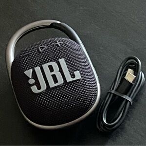 JBL Clip 4 black Bluetooth Speaker with charger